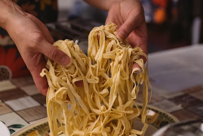 Rome Pasta and Tiramisu Class - Rome Pasta and Tiramisu Class, Via della Lungaretta, 169, 00153 Roma RM, Italy