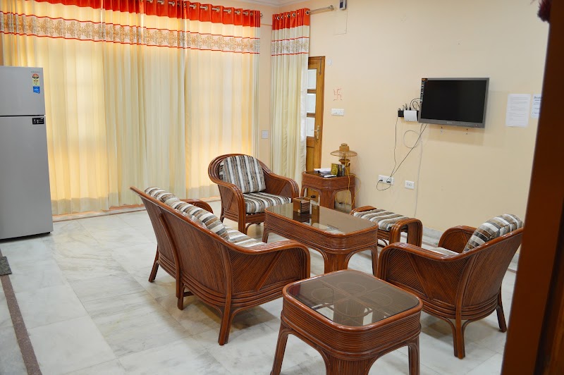 ISH, Atithya Homestay & Serviced Apartment - ISH, Atithya Homestay & Serviced Apartment B, 3/7, Vishesh Khand 3, Gomti Nagar, Lucknow, Uttar Pradesh 226010, India