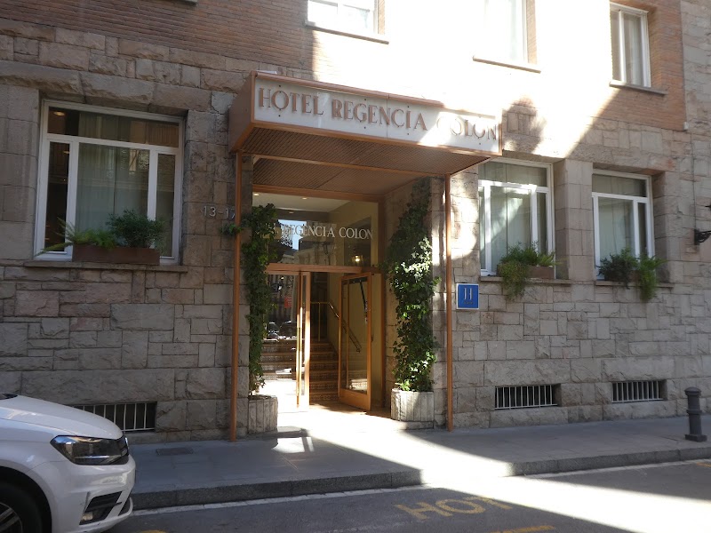 Hotel Regencia Colon - Hotel Regencia Colon Carrer dels Sagristans, 13, 17, Ciutat Vella, 08002 Barcelona, Spain