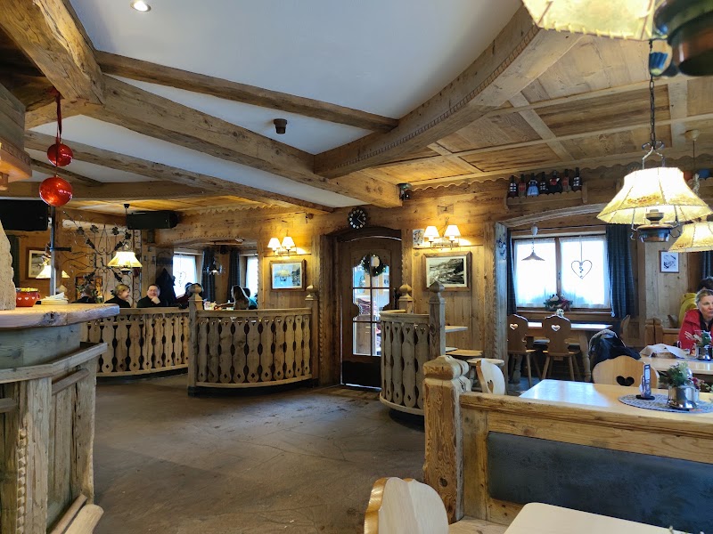 La Stua - La Stua Str. Plesdinaz, 68, 39047 Santa Cristina Valgardena BZ, Italy