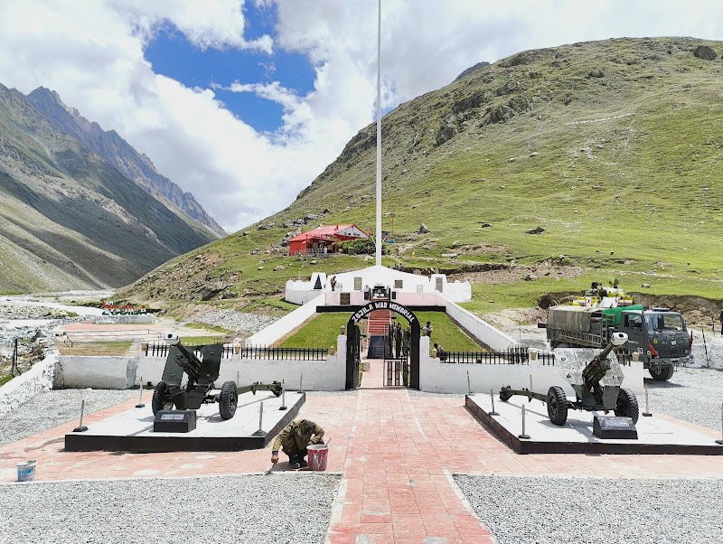 Zojila War Memorial - Zojila War Memorial, 7FVM+9F6, Srinagar - Leh Hwy, Gumri, 194102