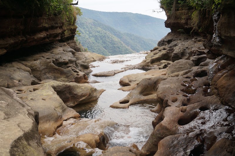 Sohpung Waterfalls - Sohpung Waterfalls, 7MQF+4VC, Wahkaliar, Meghalaya 793108, India