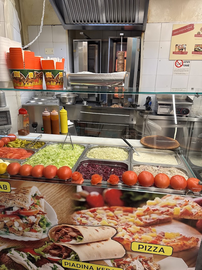 Pizza & Kebab Co. - Pizza & Kebab Co., V. dell'Agnolo, 121r, 50122 Firenze FI, Italy