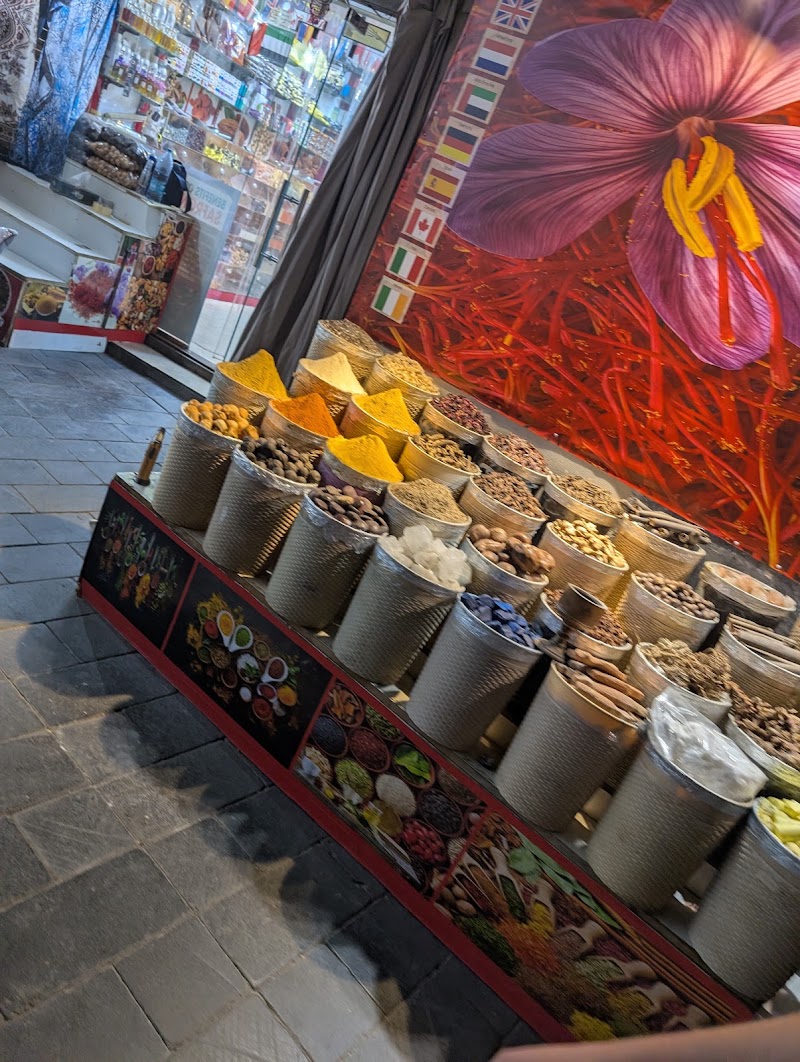 Souk Deira - Souk Deira, 779X+MQG - Souk Deira St - Al Buteen - Al Sabkha - Dubai - United Arab Emirates