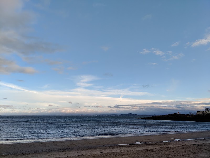 Silver Sands Beach, Aberdour - Silver Sands Beach, Aberdour, Firth of Forth, Burntisland KY3 0RQ, UK