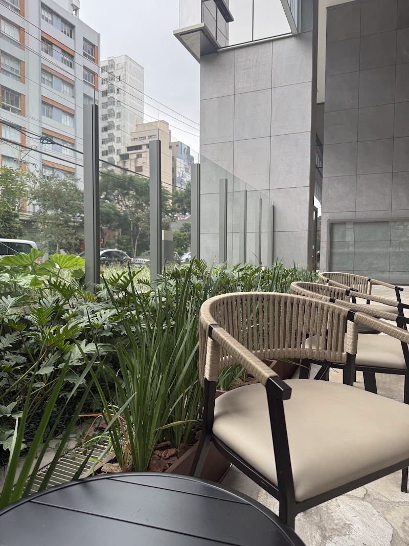 Starbucks - Starbucks, Av. Pedroso de Morais, 218 - Pinheiros, São Paulo - SP, 05420-000, Brazil