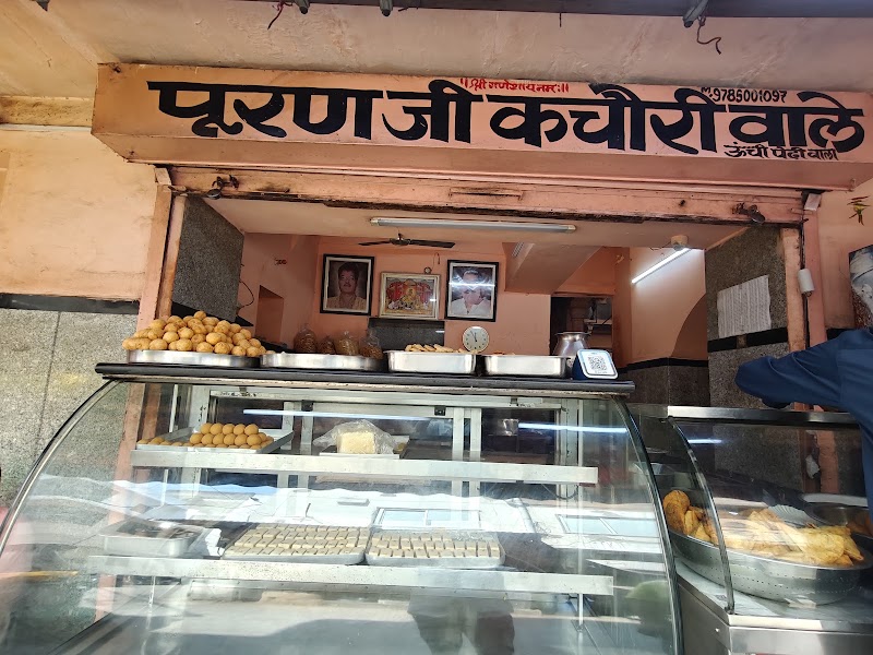 Puran Ji Kachori Wala - Puran Ji Kachori Wala S B B J Street, SBBJ Street, 1182, Natanion Ka Rasta, Chaura Rasta, Modikhana, Jaipur, Jaipur Nagar Nigam Area, Rajasthan 302003, India
