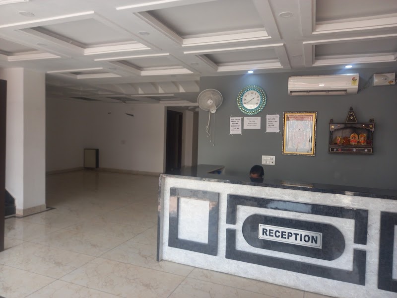 Hotel The Tark - Hotel The Tark A 203 road no 4 lane, Street Number 7, near igi Airport, Block B, Mahipalpur Village, Mahipalpur, New Delhi, Delhi 110037, India
