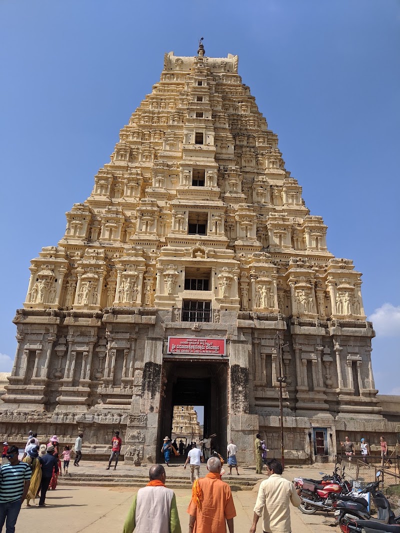 Sri Guddada Moola Virupaksha Gudi - Sri Guddada Moola Virupaksha Gudi 8FP5+2WP, Hampi, Karnataka 583239, India