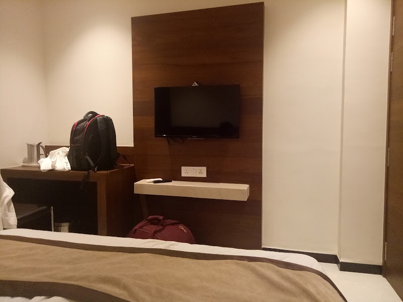 Hotel shiv sagar - Hotel shiv sagar, Chobis khamba, Bharat Mata Mandir Marg, near Chobis khamba, Harsiddhi Gate, Ujjain, Madhya Pradesh 456006, India