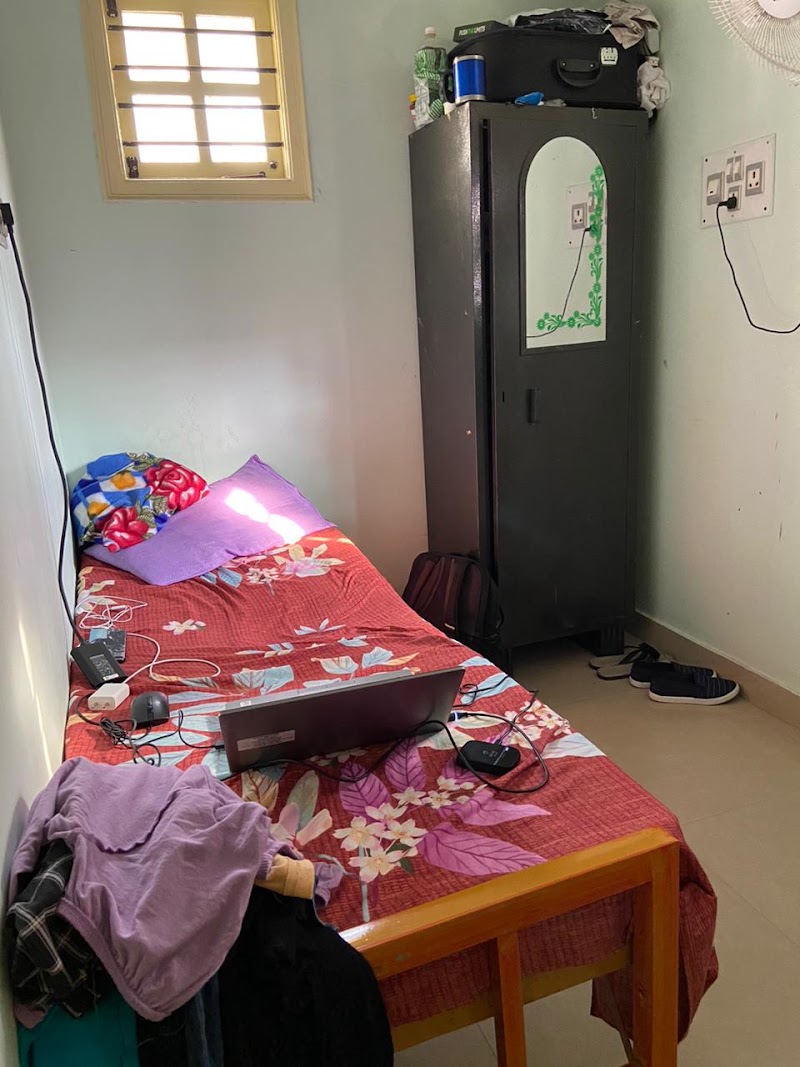 OAK TREE HOMES PG & SERVICE APARTMENT FOR LADIES - OAK TREE HOMES PG & SERVICE APARTMENT FOR LADIES 4th Main Rd, Old Madiwala, Madiwala, 1st Stage, BTM 1st Stage, Bengaluru, Karnataka 560068, India