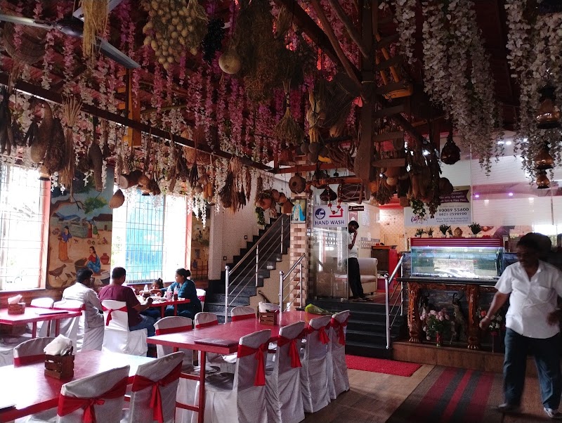 Hotel Uncle Lobo's - Suggi Mane - Hotel Uncle Lobo's - Suggi Mane Near Speech & Hearing Circle, Bogadi main Road, Bogadi Rd, Bogadi 2nd Stage, Mysuru, Karnataka 570009, India