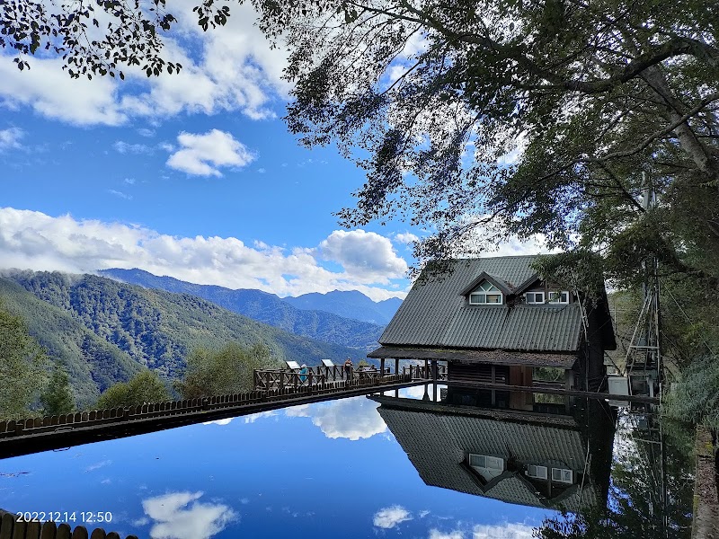 Wuling Farm - Wuling Farm No. 3-1號, Wuling Rd, Pingdeng Village, Heping District, Taichung City, Taiwan 42495