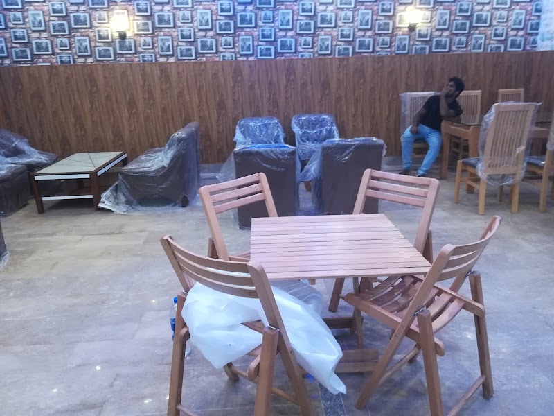 Red Cafe & Restaurant - Red Cafe & Restaurant, Red cafe, Railway Rd, Shakar Garh, Pakistan