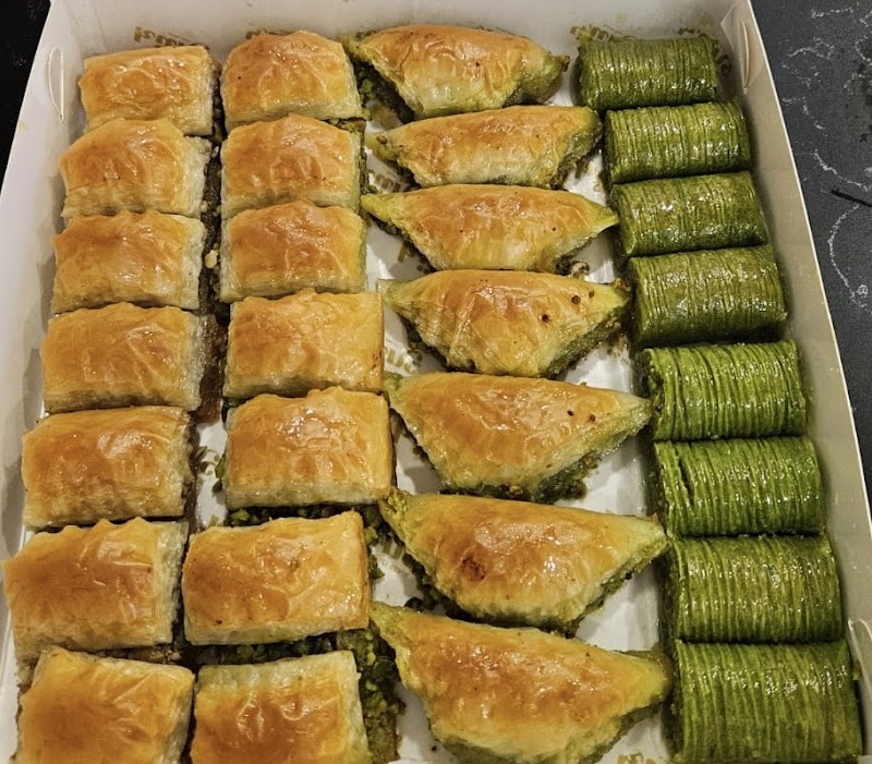 Karaköy Güllüoğlu - Nadir Güllü - Karaköy Güllüoğlu - Nadir Güllü, Kemankeş Karamustafa Paşa, Kemankeş Cd. No:67, 34425 Beyoğlu/İstanbul, Türkiye