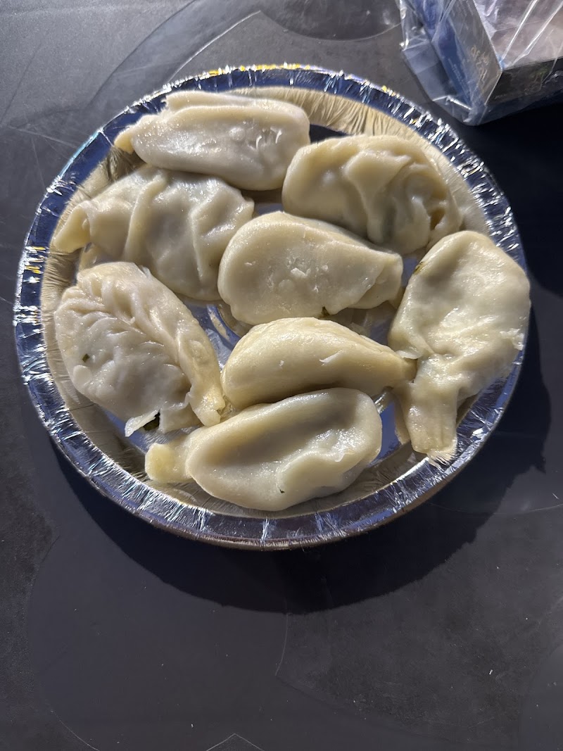 Yumsum Momos & The Chinese Hut - Yumsum Momos & The Chinese Hut Sector 75 Kiosk No. 5 & 6, Shop No. 5, Golf City, Gardenia Gateway, Sector 75, Noida, Uttar Pradesh 201316, India