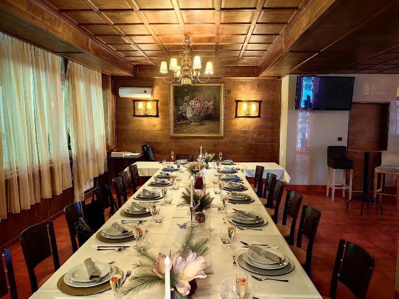 Hotel Avion - Hotel Avion, Ivanská cesta 15A, 821 04 Bratislava-Ružinov, Slovakia