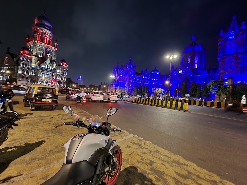 CSMT Viewing Stage - CSMT Viewing Stage WRQM+XVP, CST Subway, Dhobi Talao, Chhatrapati Shivaji Terminus Area, Fort, Mumbai, Maharashtra 400001, India