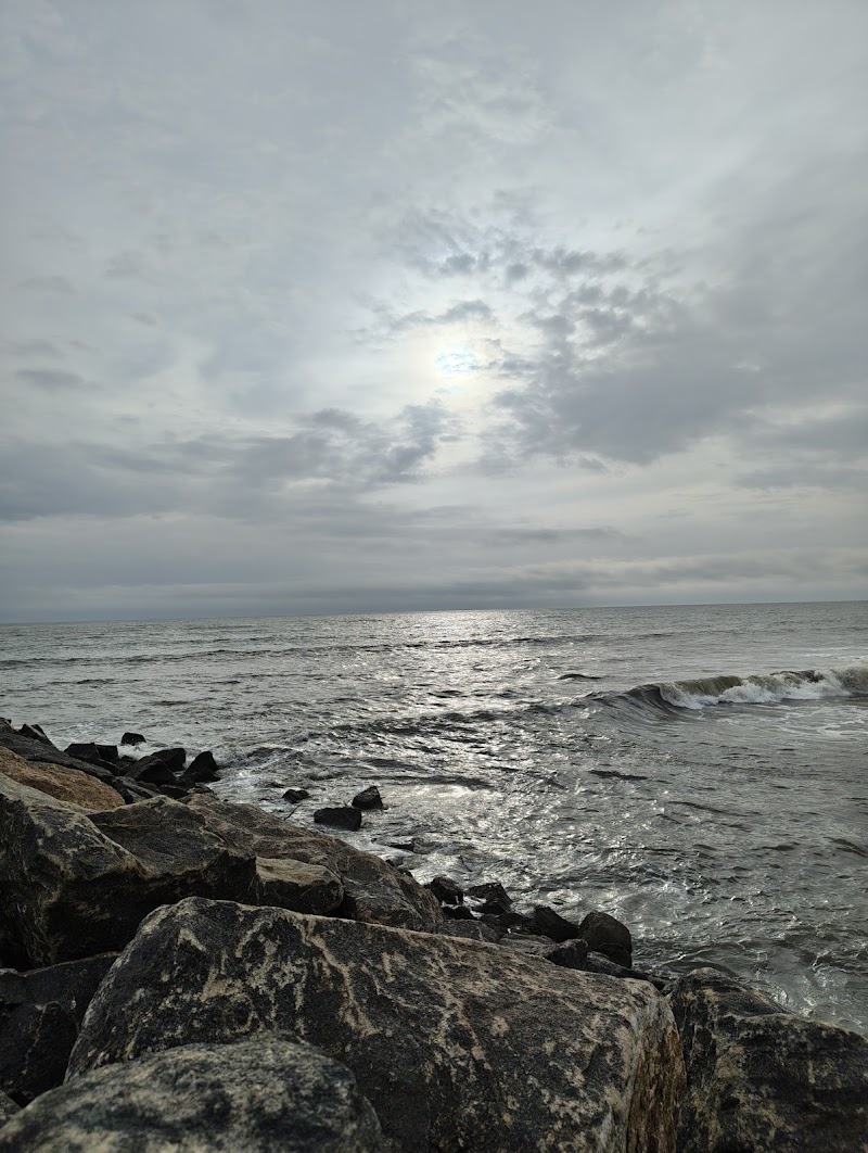 Mughadar Beach - Mughadar Beach, 6QPG+W76, Thekepuram, Kuttichira, Kozhikode, Kerala 673001, India