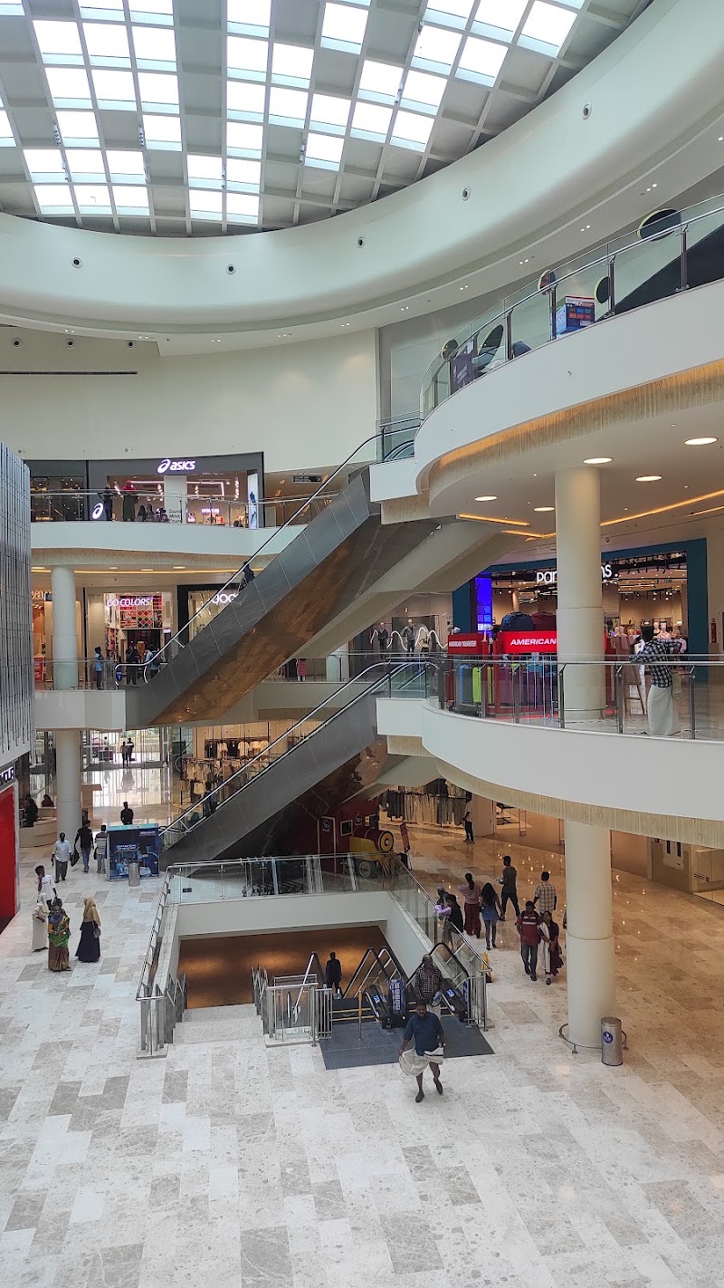 Max - Max Lulu International Shopping Mall, Anayara, Kochuveli, Thiruvananthapuram, Kerala 695029, India