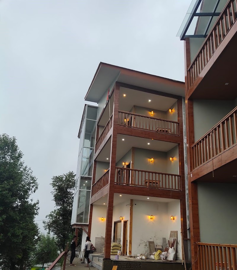Satopanth The Auli Resort