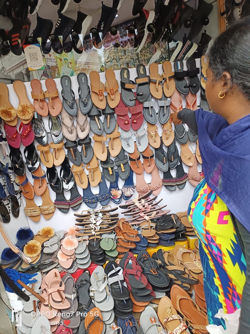Sunday Bazar Bengaluru - Sunday Bazar Bengaluru, 209, Sultanpete Main Rd, E Block, Santhusapet, Sultanpete, Bengaluru, Karnataka 560053, India