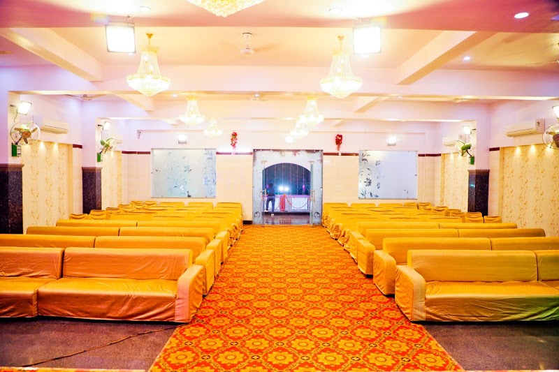 Krishna Palace and guest house - Krishna Palace and guest house 20, Sikandra-Bodla Rd, Dushyant Nagar, Sikandra-Bodla Rd, Dushyant Nagar, Sulabh Puram colony, Lohamandi, Agra, Uttar Pradesh 282007, India