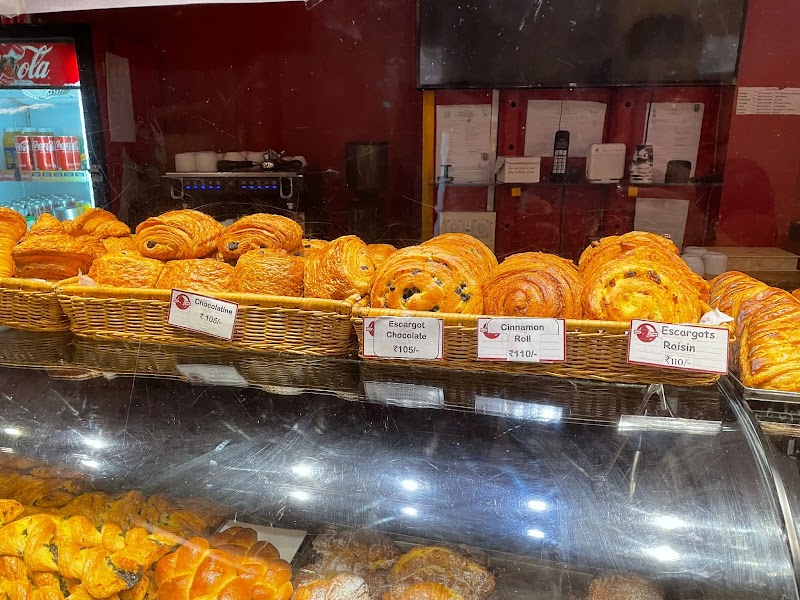 Baker Street - Baker Street 123, Bussy Street Near Clock Tower, Chinnakadai, MG Road Area, Puducherry, 605001, India