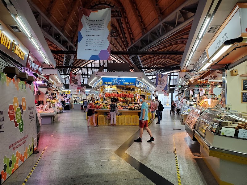 Mercat de Santa Caterina - Mercat de Santa Caterina Av. de Francesc Cambó, 16, Ciutat Vella, 08003 Barcelona, Spain