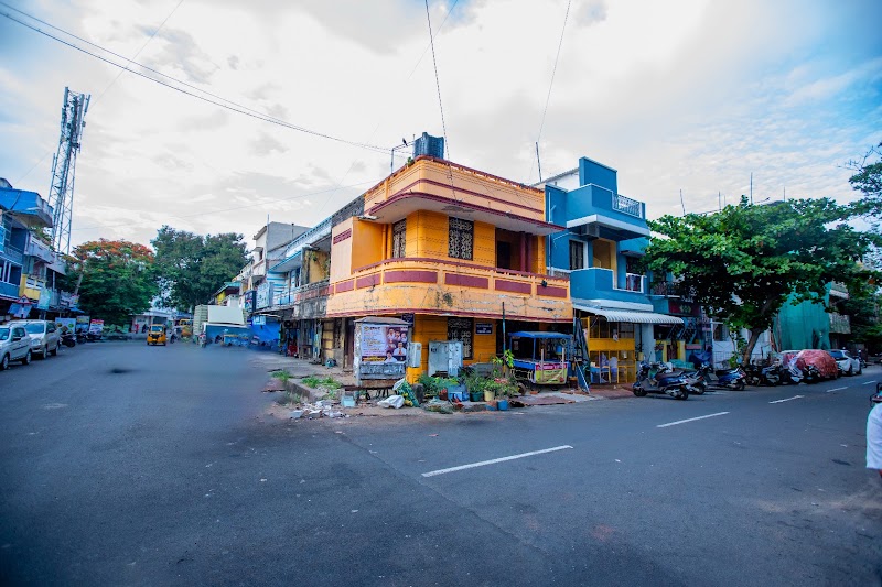 Corner Stays Near White Town
