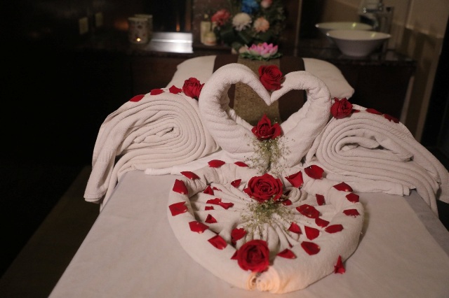 LA THAI SPA - LA THAI SPA, SECOND FLOOR SHOP NO.#218A, AMBHUJA MALL, Raipur, Chhattisgarh 492014, India