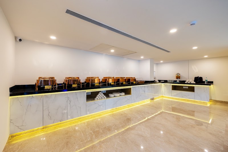 Signature Kitchen by Limewood - Golf Course Extension Road - Signature Kitchen by Limewood - Golf Course Extension Road Ground Floor, Limewood Signature, C1A, Golf Course Ext Rd, Block C, Sushant Lok III, Sector 57, Gurugram, Haryana 122003, India
