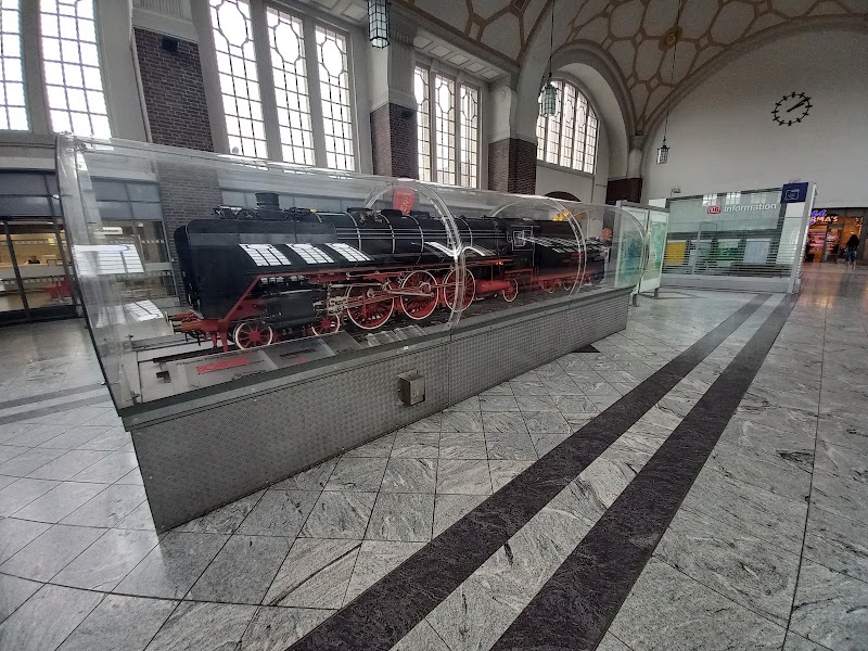 Darmstadt Hauptbahnhof - Darmstadt Hauptbahnhof, 64293 Darmstadt, Germany