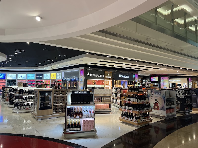 Dubai Duty Free Terminal 3 - Dubai Duty Free Terminal 3 69X6+HM3 Dubai International - Airport Rd - Dubai Int'l Airport - Dubai - United Arab Emirates