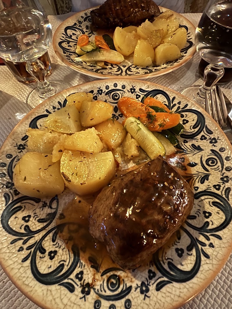 Le Vieux Bistrot - Le Vieux Bistrot 54 Rue Mouffetard, 75005 Paris, France