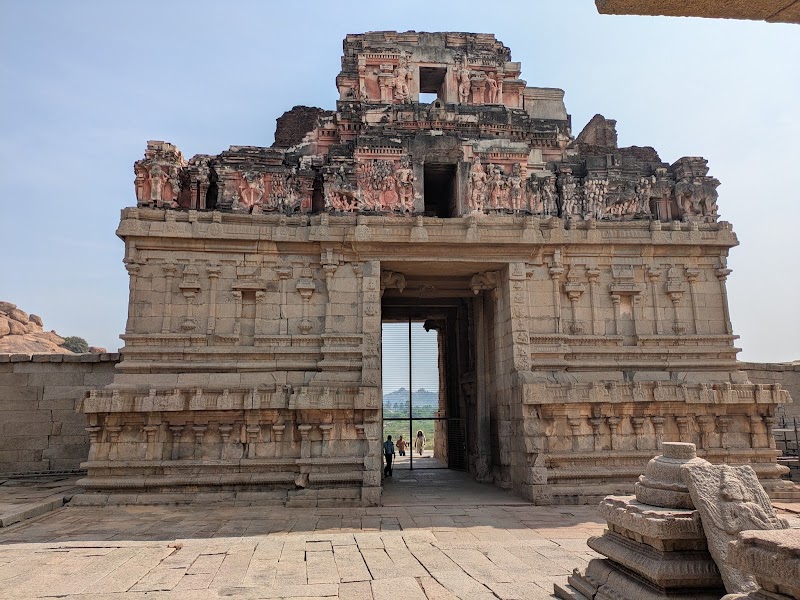 Hampi Shri Krishna Temple - Hampi Shri Krishna Temple, 8FJ6+454, Krishnapura, Karnataka 583239, India