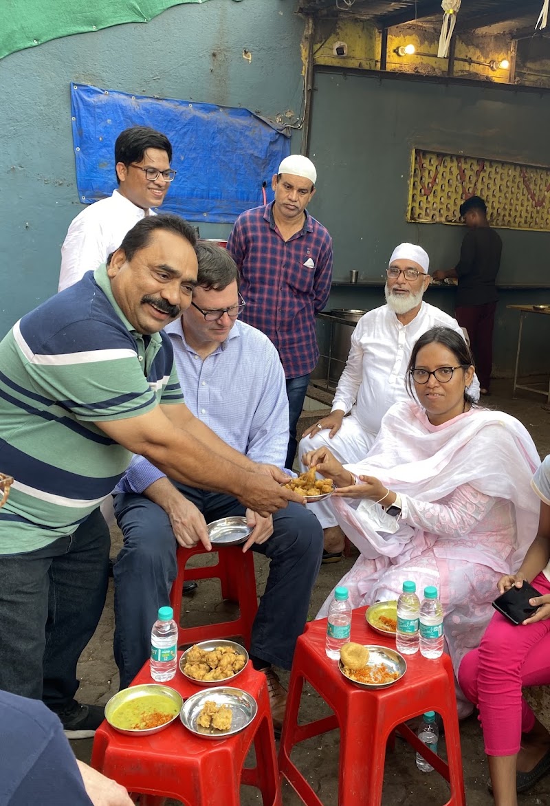 Chandu Vada Paav - Chandu Vada Paav, Shahu Nagar, Mahim East, Dharavi, Mumbai, Maharashtra 400017, India