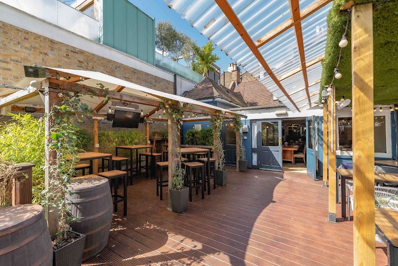 The Bridge - The Bridge, 204 Castelnau, London SW13 9DW, UK