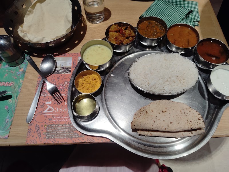 hotel dasaprakash udupi brindavan - hotel dasaprakash udupi brindavan, 18/163A/6, Agra Shamshabad Raja Kherah Marg, near Amit Jaggi Hospital, Vibhav Nagar, Tajganj, Agra, Uttar Pradesh 282001, India