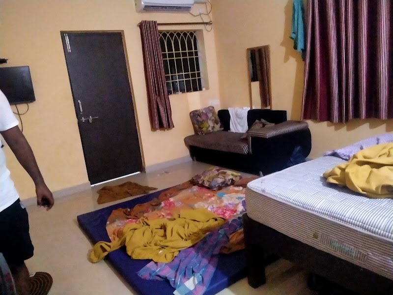 Goa Holiday Guest House - Goa Holiday Guest House Grand Morod, behind Presa Di goa, Saligao, Goa 403516, India