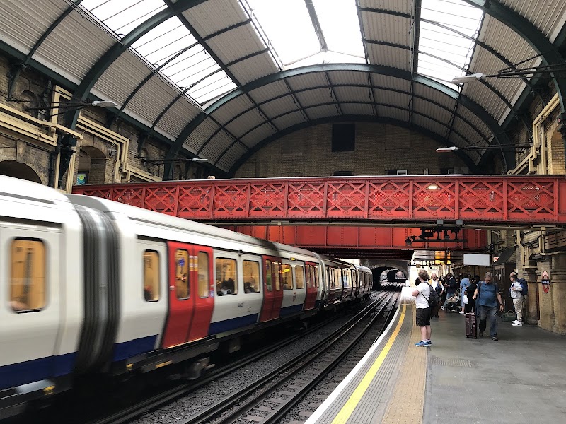 Paddington - Paddington Praed St, London W2 1RH, UK