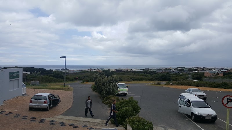 Astron Energy Bettiesbaai - Astron Energy Bettiesbaai, 5140 Clarence Dr, Betty's Bay, 7141, South Africa