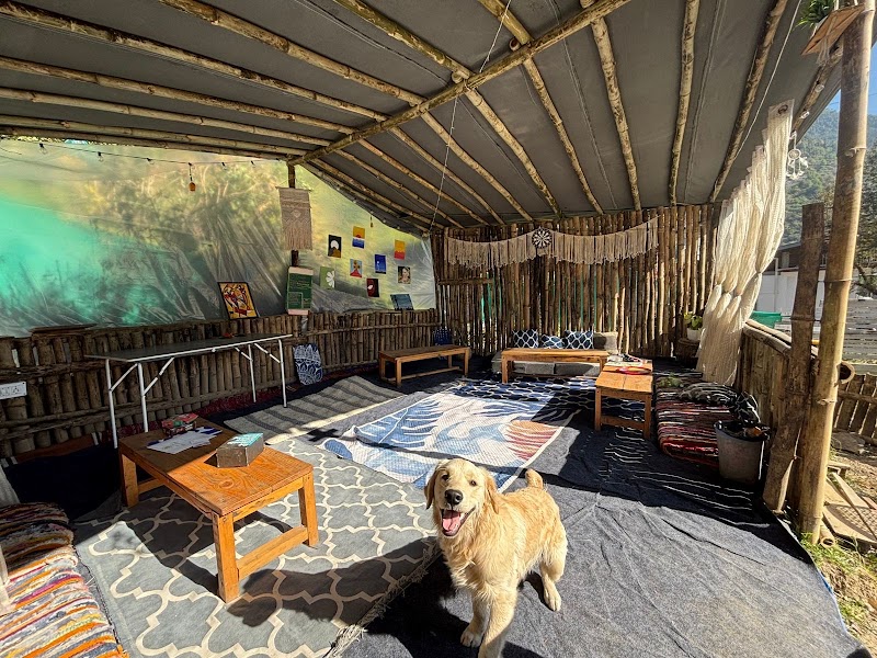 Rahgir Hostel - Rahgir Hostel, temple, behind Bhagsunag Road, Bhagsu Nag, McLeod Ganj, Dharamshala, Himachal Pradesh 176216, India