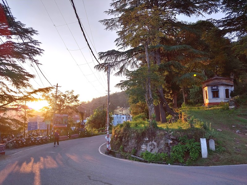 Bright End Corner - Bright End Corner HJQR+M25, Mall Rd, Khatyari, Almora, Mall, Uttarakhand 263601, India