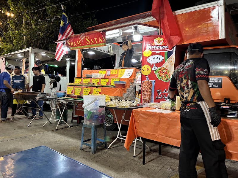 Pantai Cenang night market - Pantai Cenang night market, 16, Jalan Pantai Chenang, Kampung Lubok Buaya, 07000 Langkawi, Kedah, Malaysia