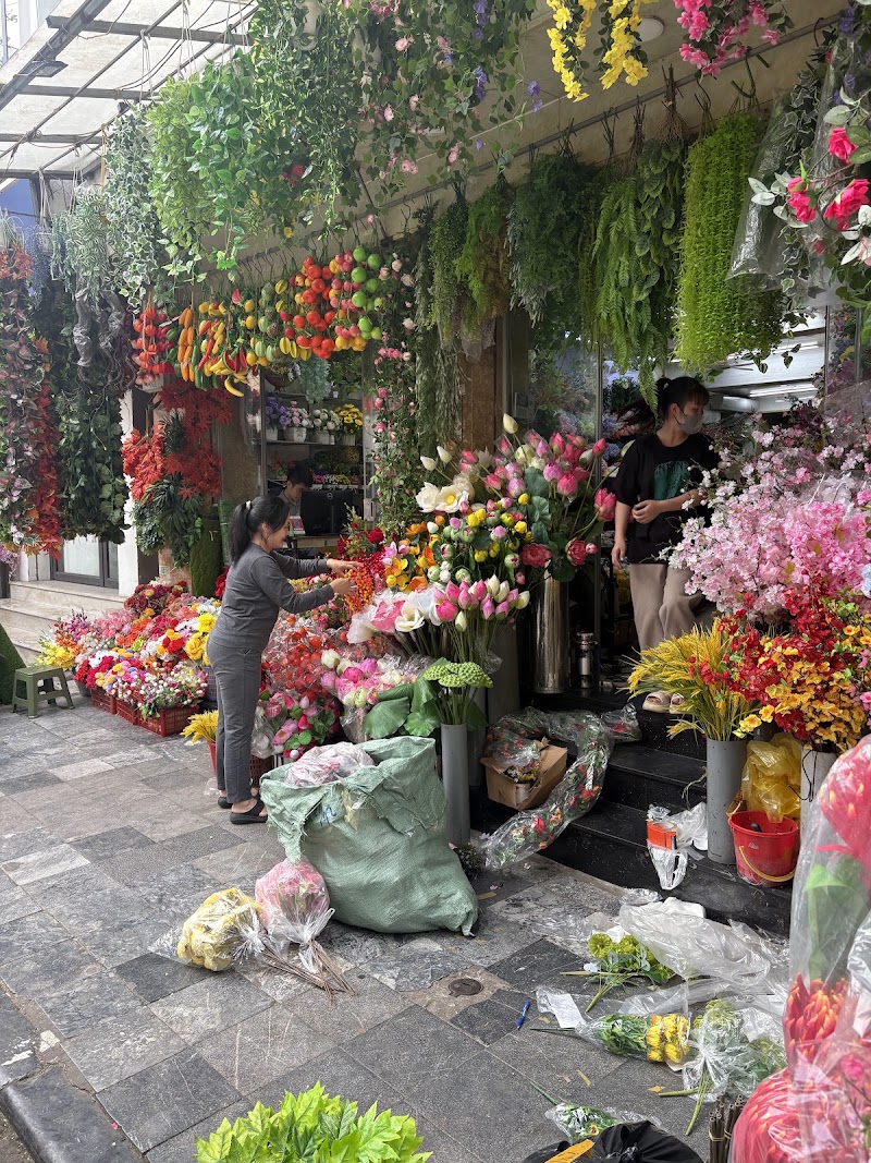 Hang Luoc Flower Market - Hang Luoc Flower Market, 45 P. Hàng Lược, Phố cổ Hà Nội, Hoàn Kiếm, Hà Nội, Vietnam