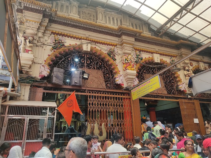 Shree Mumbadevi Corner - Shree Mumbadevi Corner Mumbadevi Main Gate, Near, Mumbadevi Rd, opp. Kalyan Jewellers, Zaveri Bazaar, Bhuleshwar, Mumbai, Maharashtra 400002, India