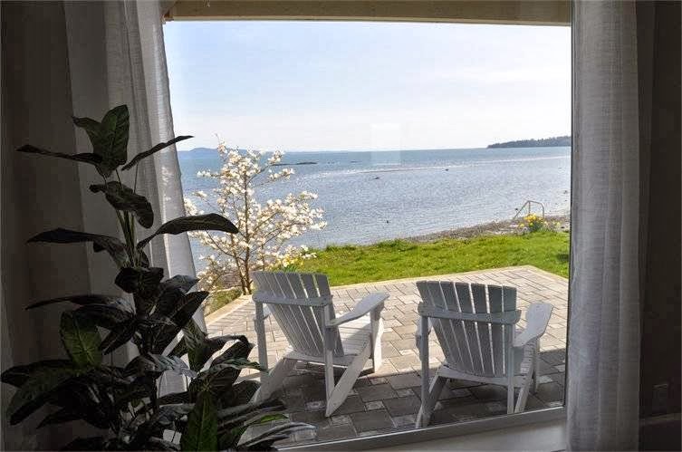 Cordova Bay Beach Suite