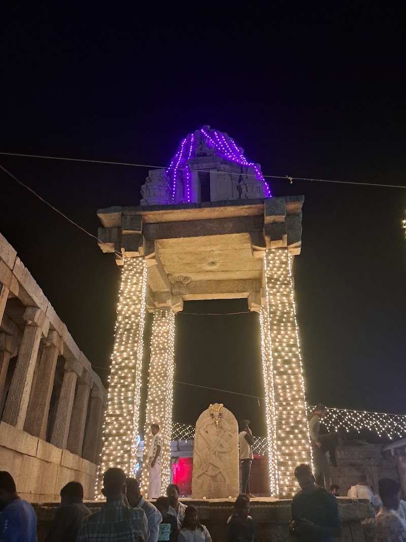 Lepakshi - Lepakshi, RJ35+CJJ, Lepakshi, Andhra Pradesh 515331, India