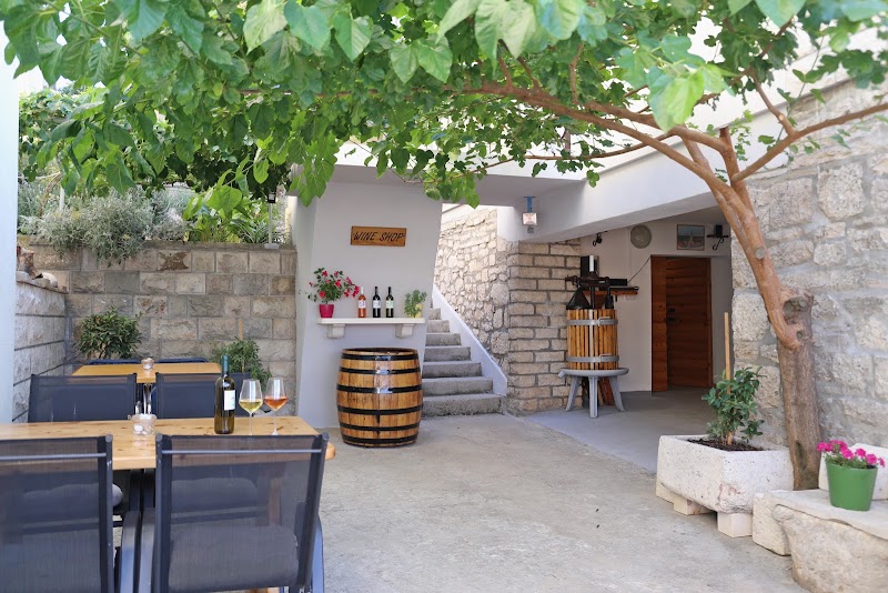 Cipre Winery - Cipre Winery, Lumbarda 385, 20263, Korčula, Croatia